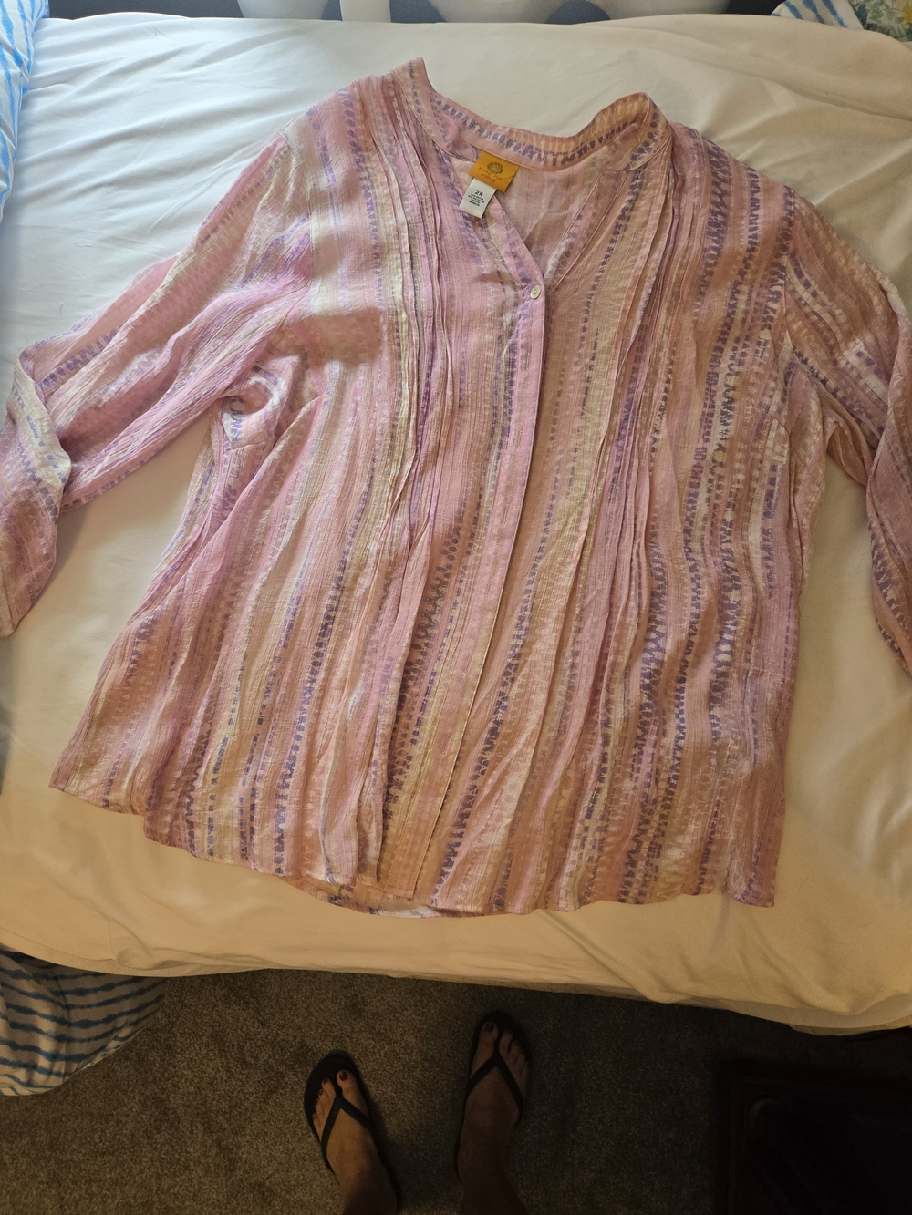 Ruby Rd. Pink & Lavender Patterned V-Neck Blouse - 2X - Picture 2 of 2